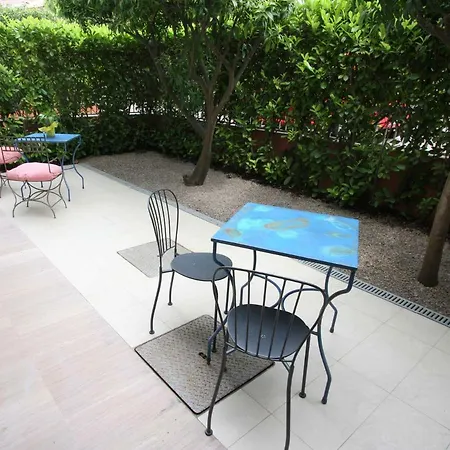 Luxury With Garden In Cap Dantibes *